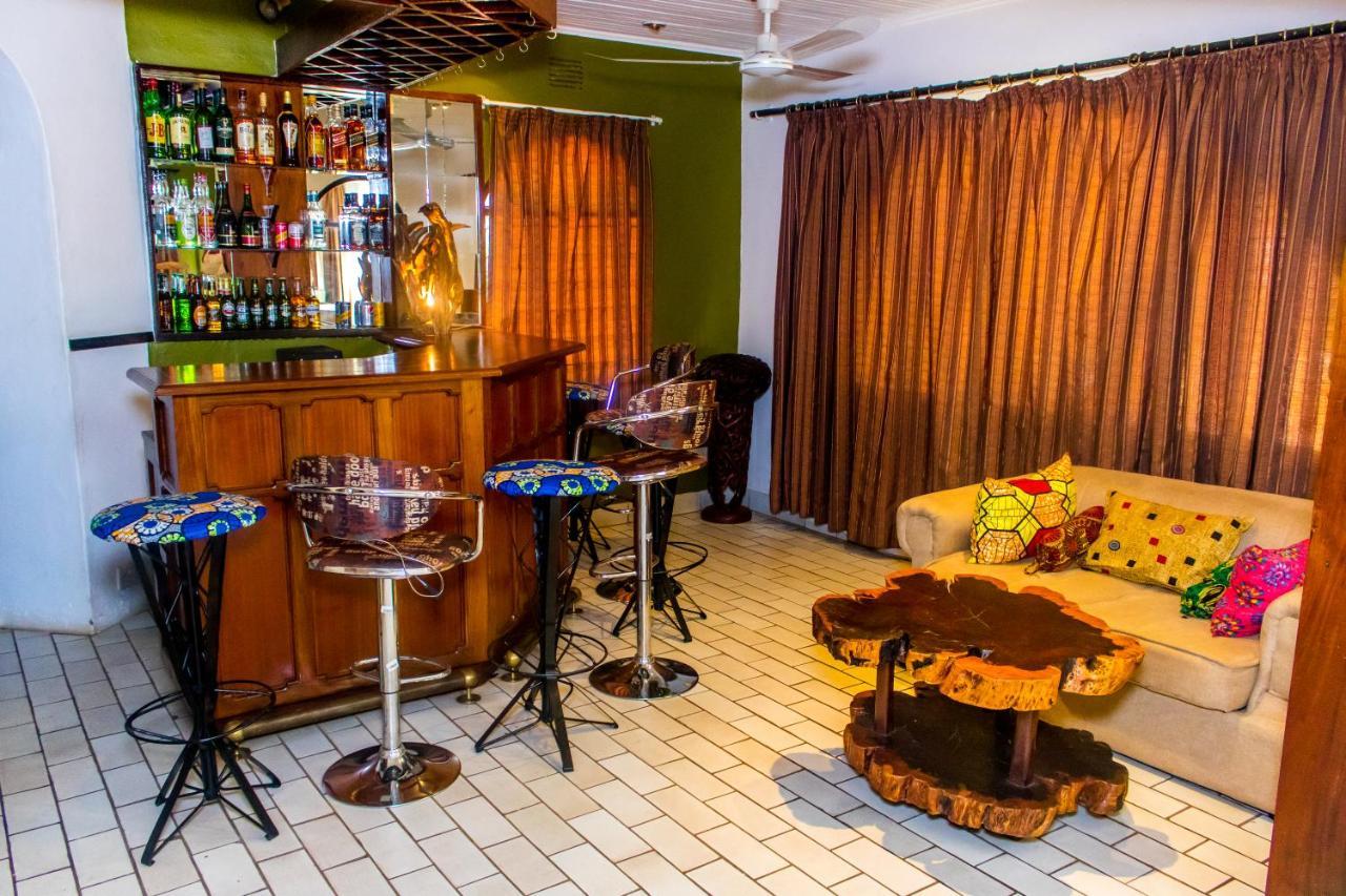 The Ad Lib Executive Lodge Lilongwe Kültér fotó