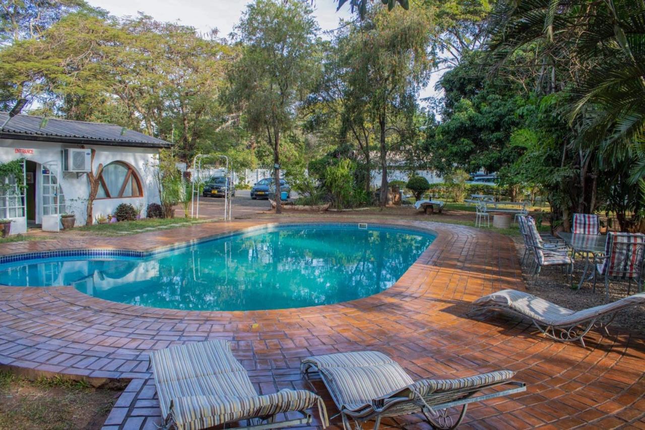 The Ad Lib Executive Lodge Lilongwe Kültér fotó