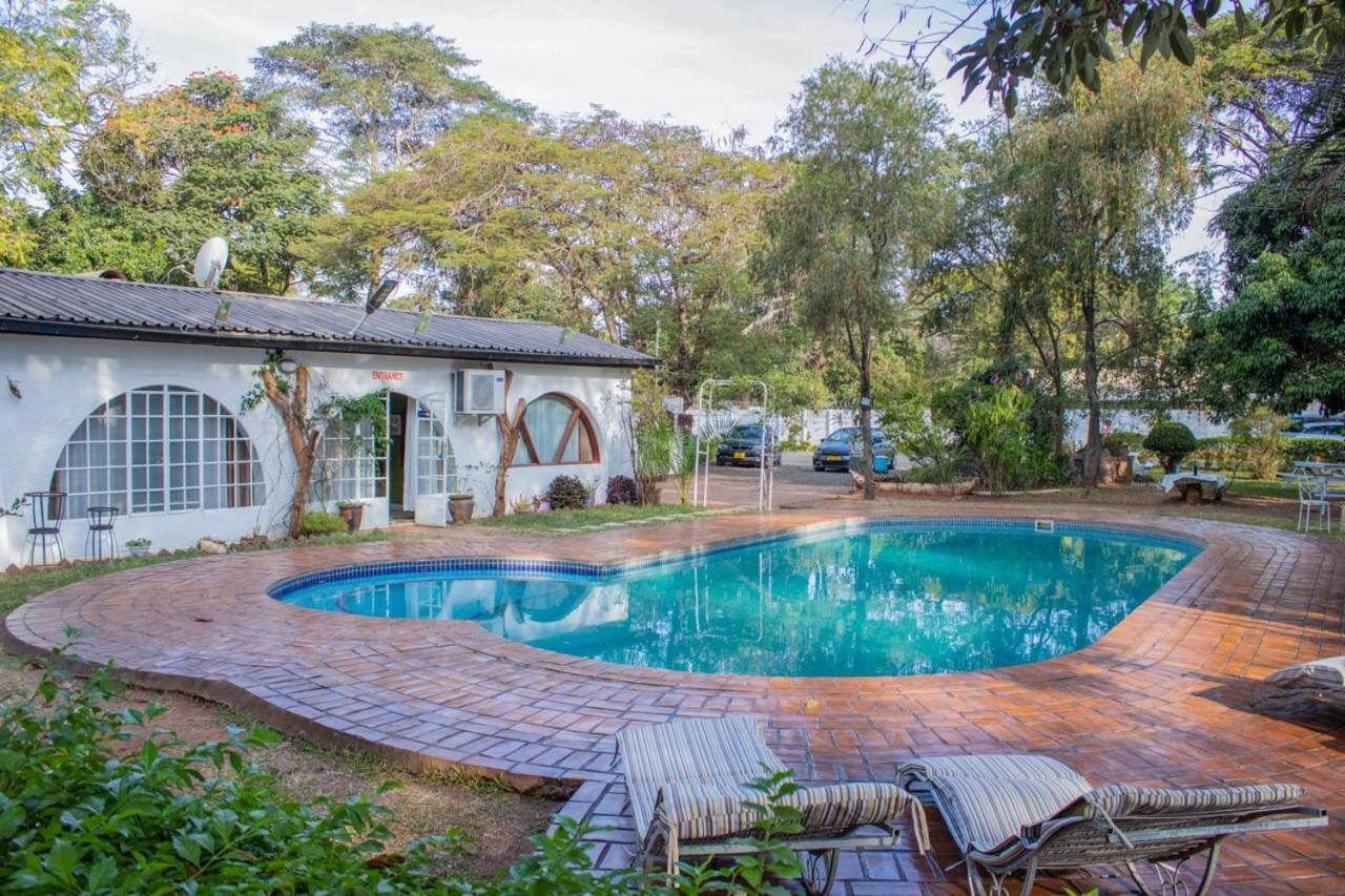 The Ad Lib Executive Lodge Lilongwe Kültér fotó